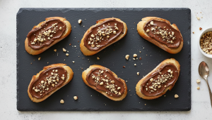 découvrez la recette irrésistible de la tartine au fromage frais au délicieux goût chocolaté, parfaite pour un moment gourmand et facile à réaliser.