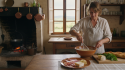 découvrez notre délicieuse quiche sans pâte aux fromages fondants et lardons croustillants, une recette savoureuse et facile à préparer pour régaler toute la famille.
