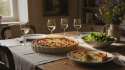 découvrez la recette savoureuse de la tarte aux poireaux, lardons croustillants et fromage frais onctueux, parfaite pour un repas gourmand et réconfortant.