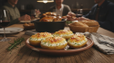 découvrez ma recette économique et savoureuse de gratin de pommes de terre garnies, un plat simple qui plaît à toute la famille et fait l'unanimité autour de la table.